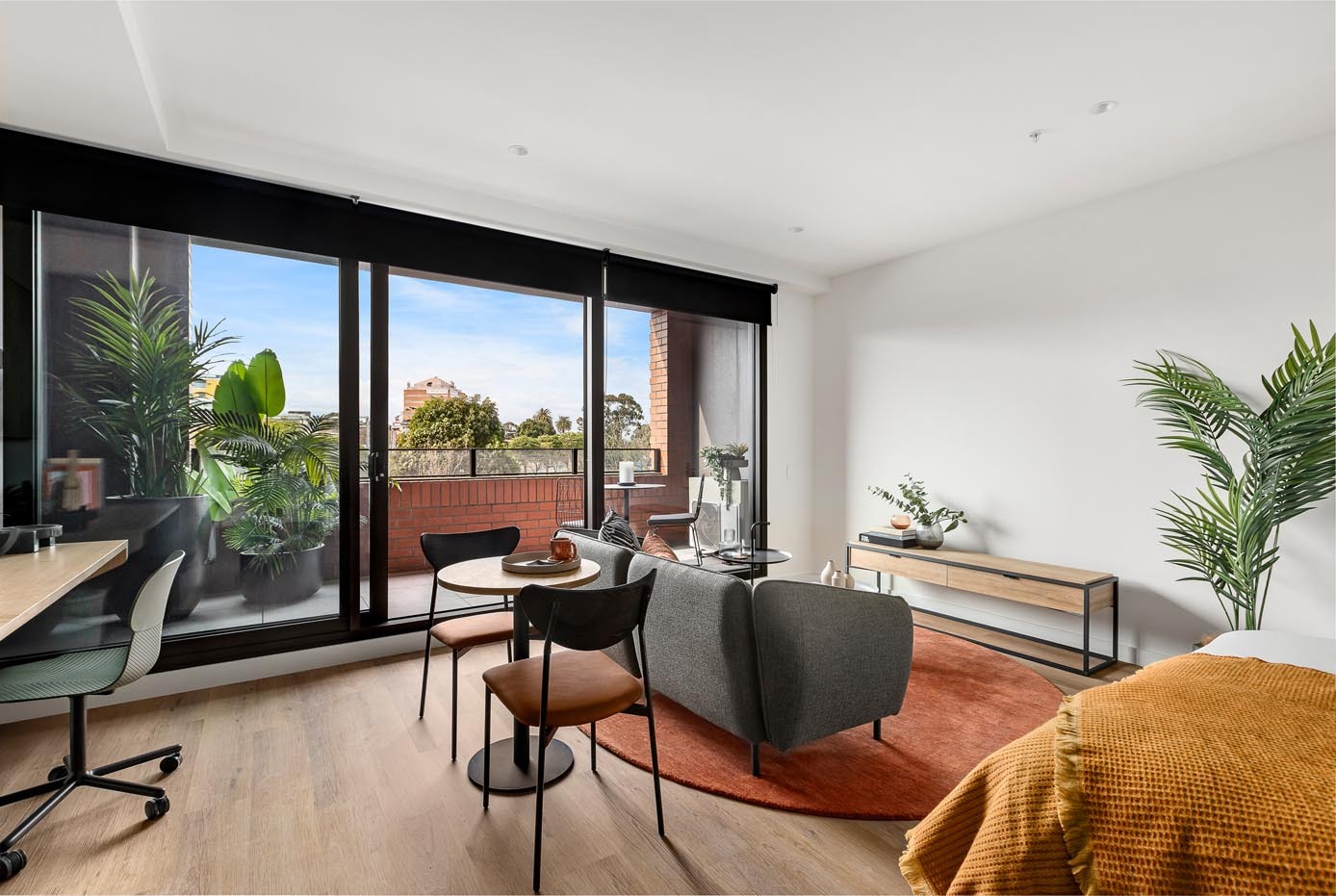 Studio at Caulfield Place — photo 2