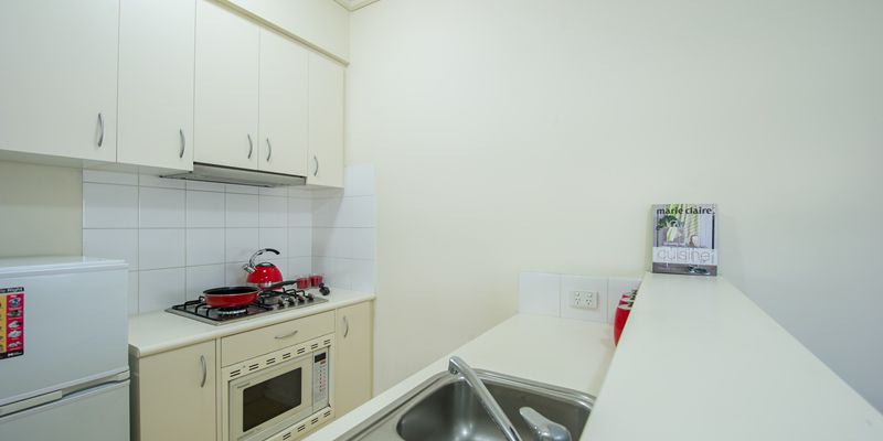 1 Bedroom Apartment — 1 BR + Study — photo 2