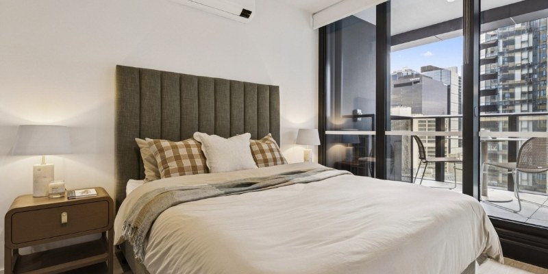 1 Bed 1 Bath Apartment (F) — photo 1