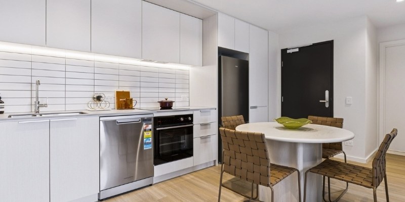 2 Bed 2 Bath Apartment (F) — photo 5