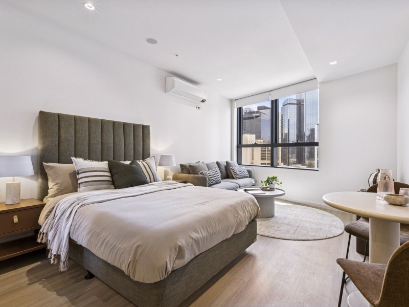 Studio at West Tower, Melbourne Quarter — photo 1
