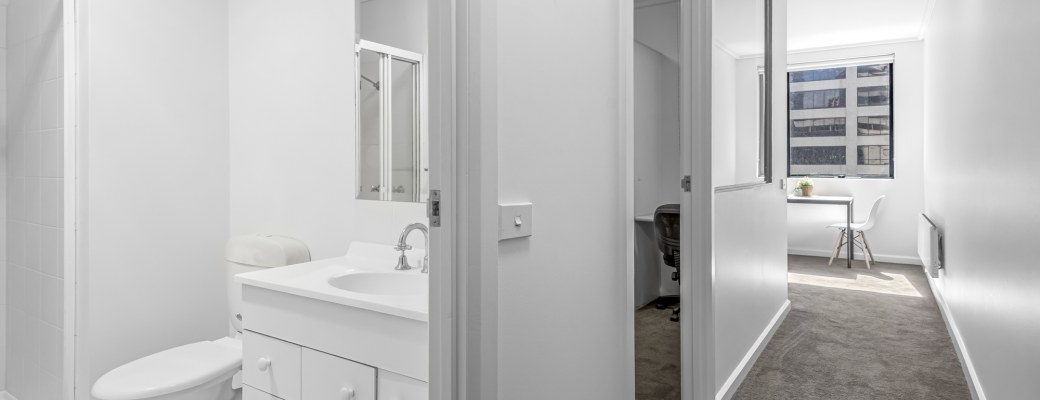 1 Bedroom Apartment — Small — photo 4