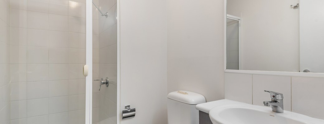 2 Bedroom Apartment - Small — High Level — photo 5