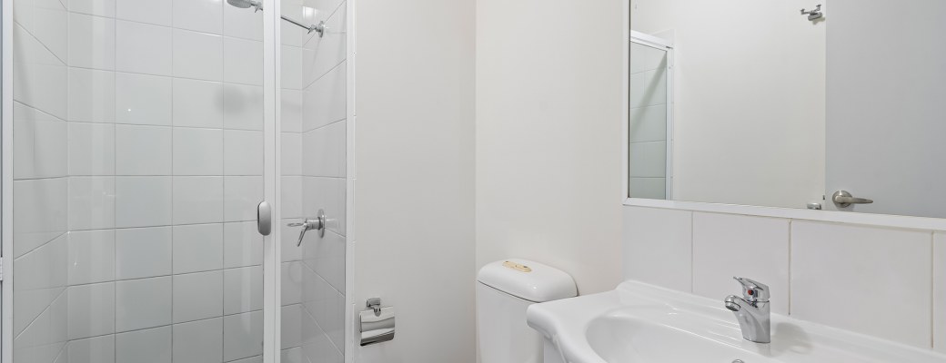 1 Bedroom Apartment — Standard — photo 3