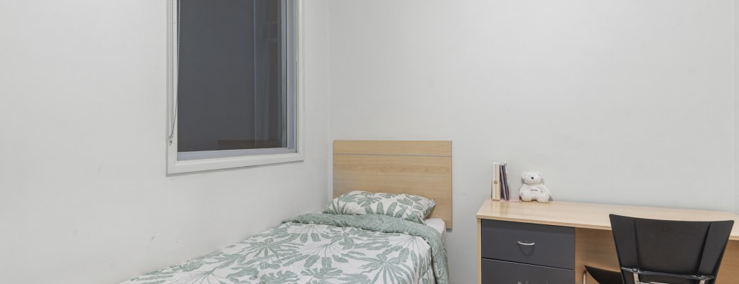 2 Bedroom Apartment - Small — High Level — photo 4