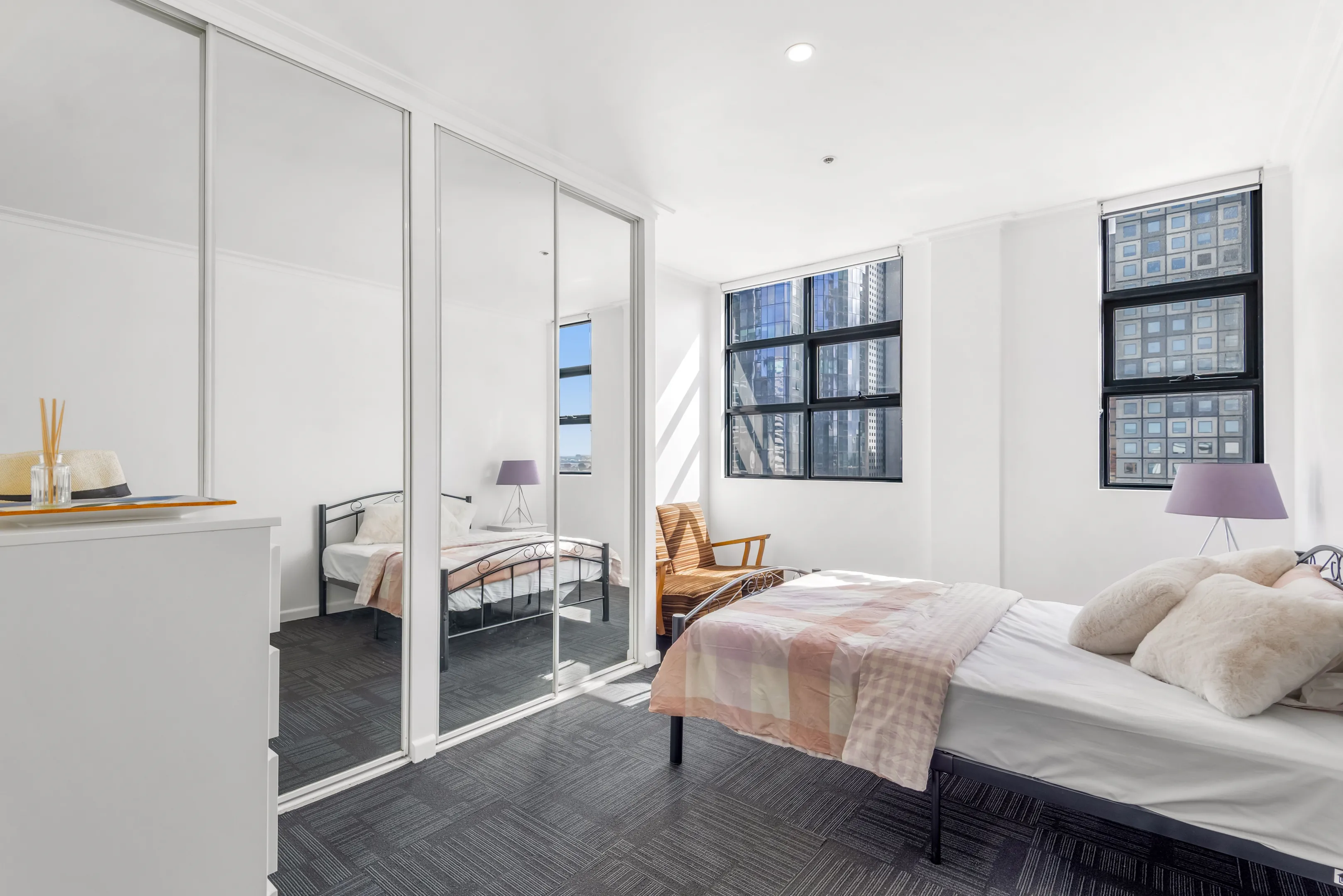 1 Bedroom Apartment — Standard — photo 2