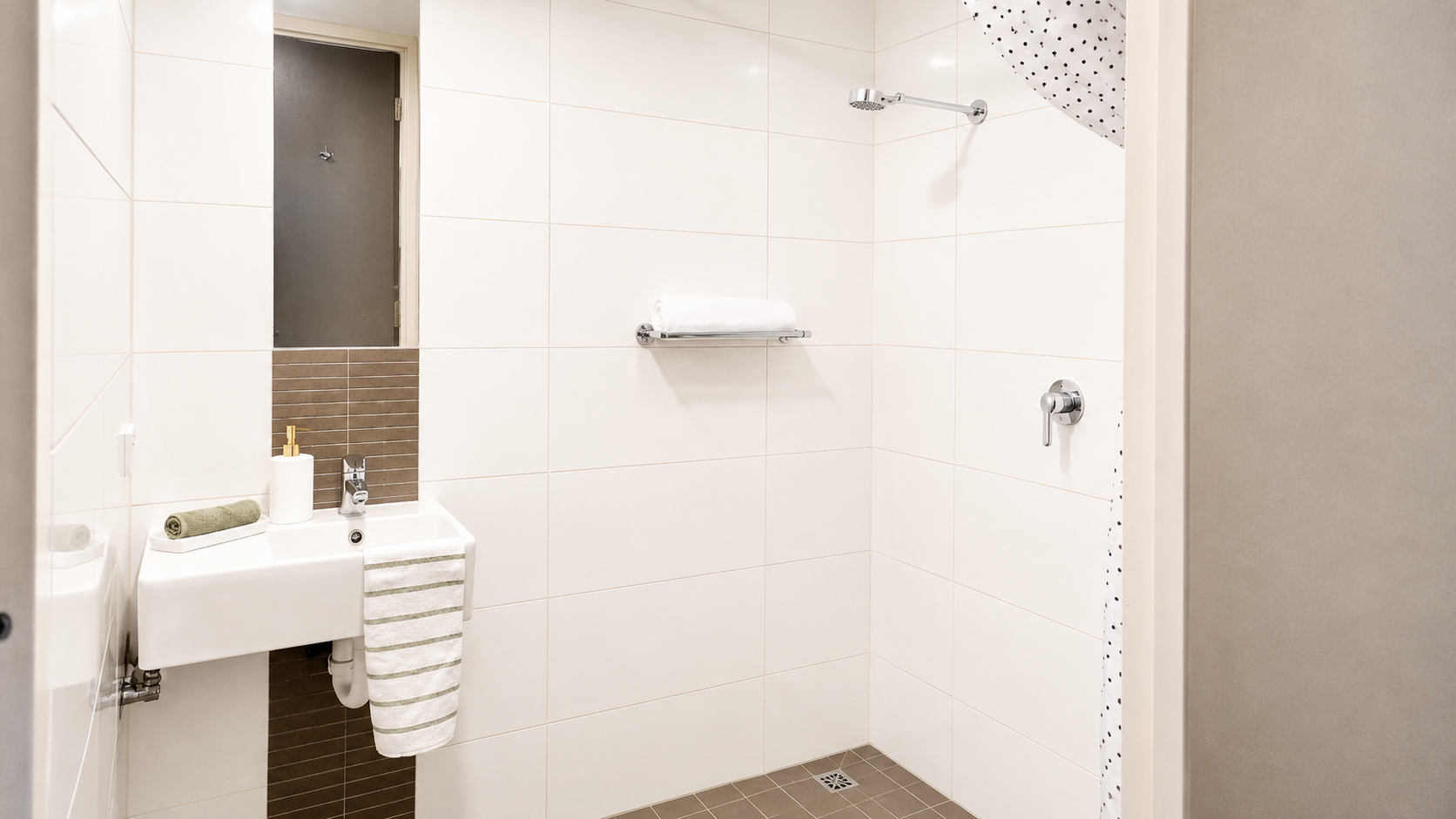 Single Studio Apartment at Student Living - Waymouth — photo 4