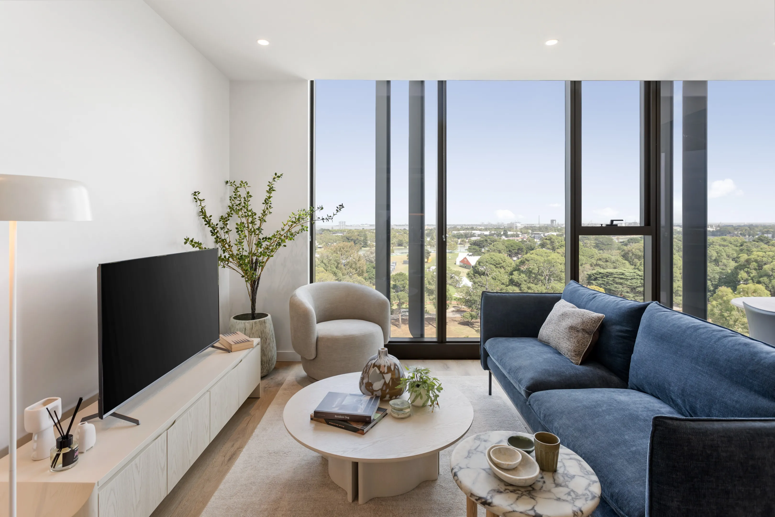 2 Bedroom Apartment Unfurnished — photo 3
