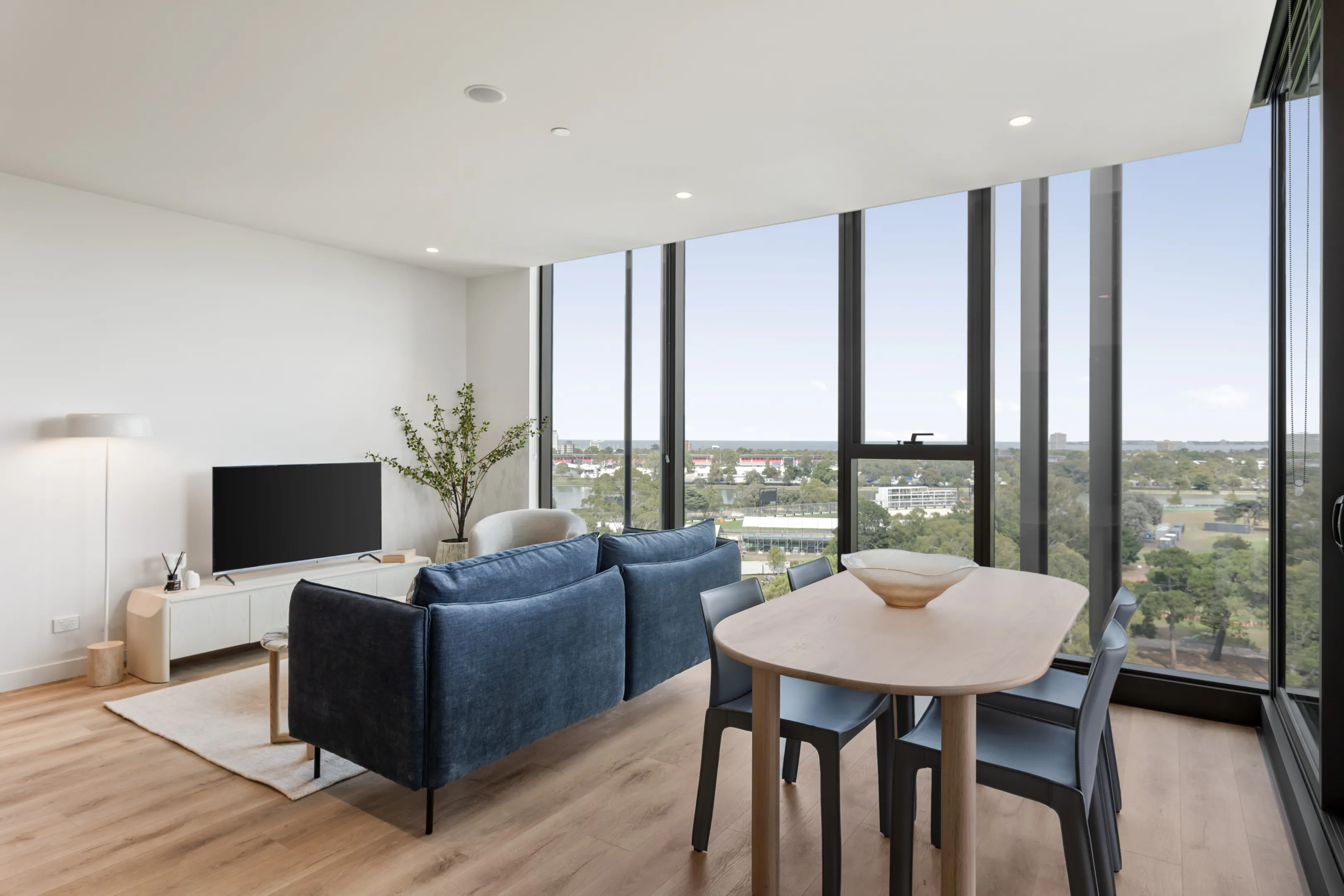 2 Bedroom Apartment Unfurnished — photo 4