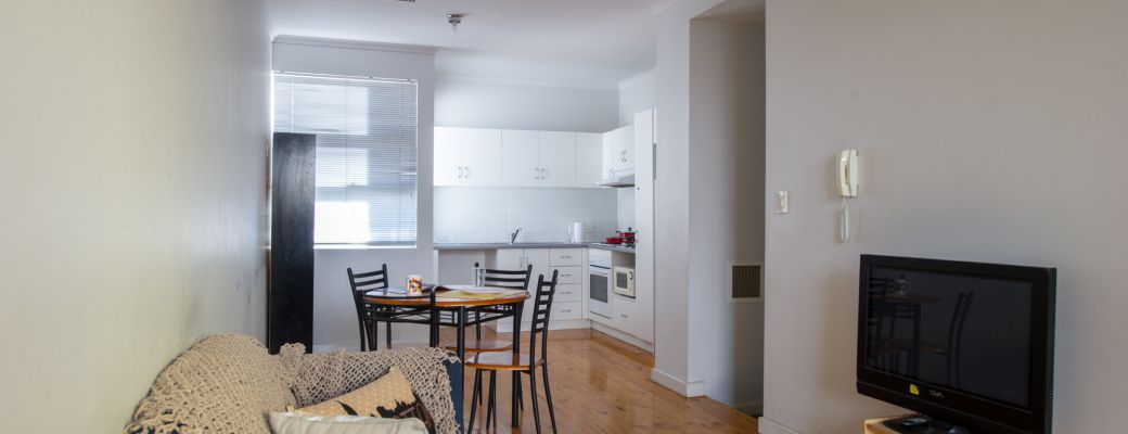 3 bdr + 1 bath + 1 ensuite Townhouse — photo 2