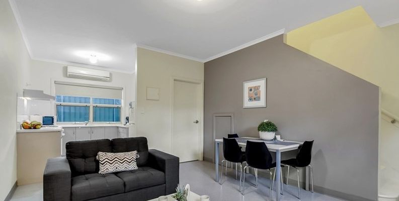 1 Bedroom — photo 2