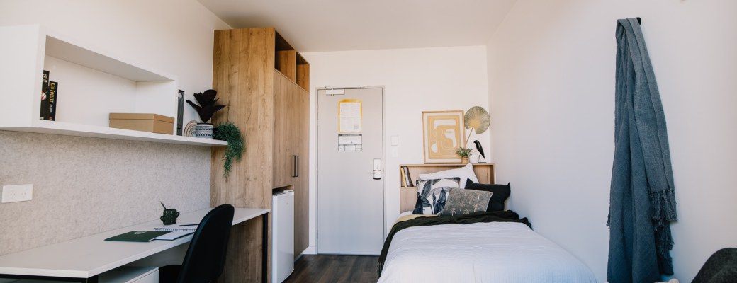Premium Single Room with Balcony — photo 2