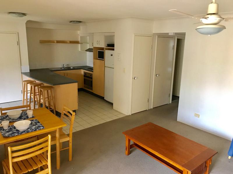 3 Bedroom Apartment at Student Living - The Manors — photo 2