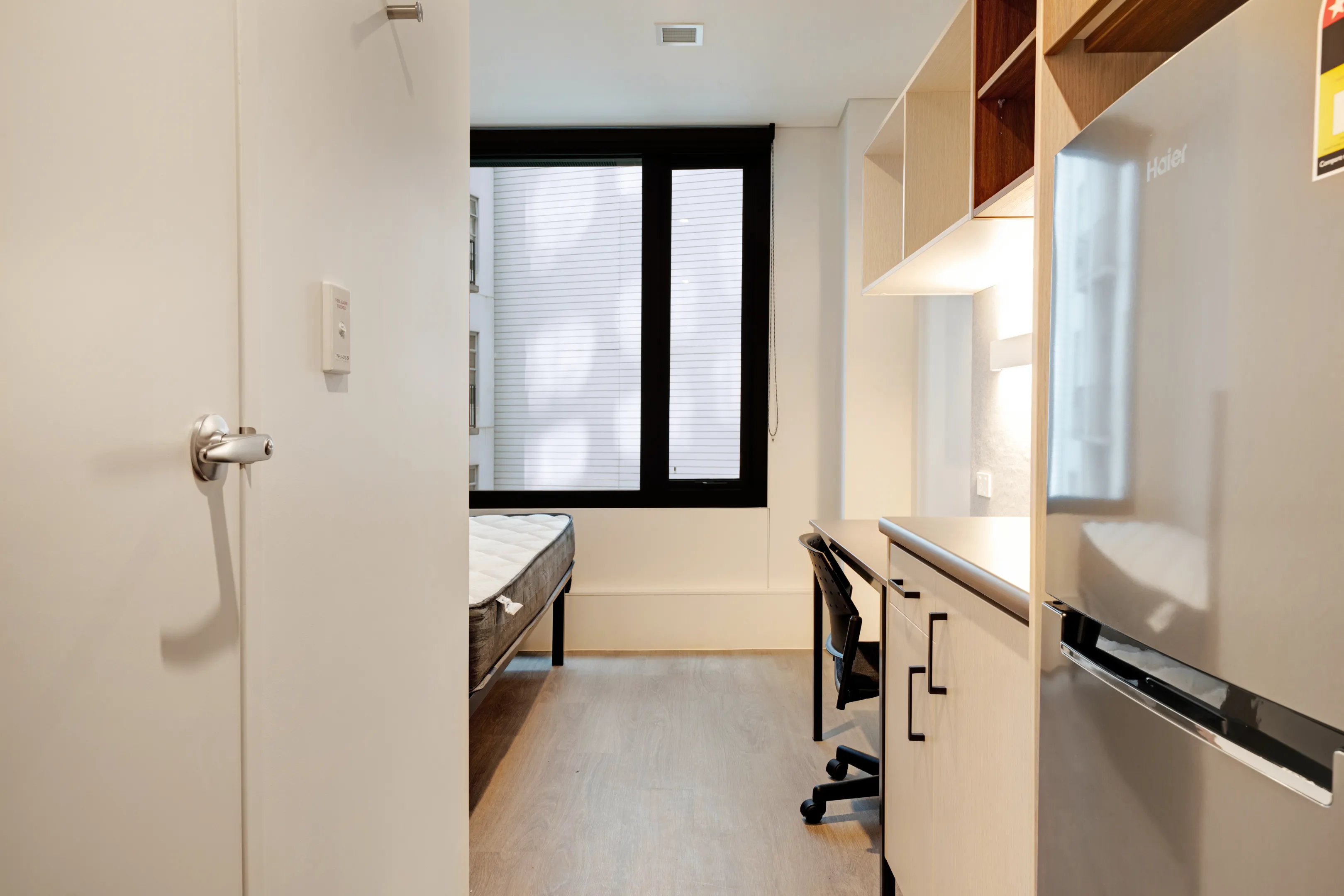 Premium Ensuite at UniLodge Auckland Central — photo 2