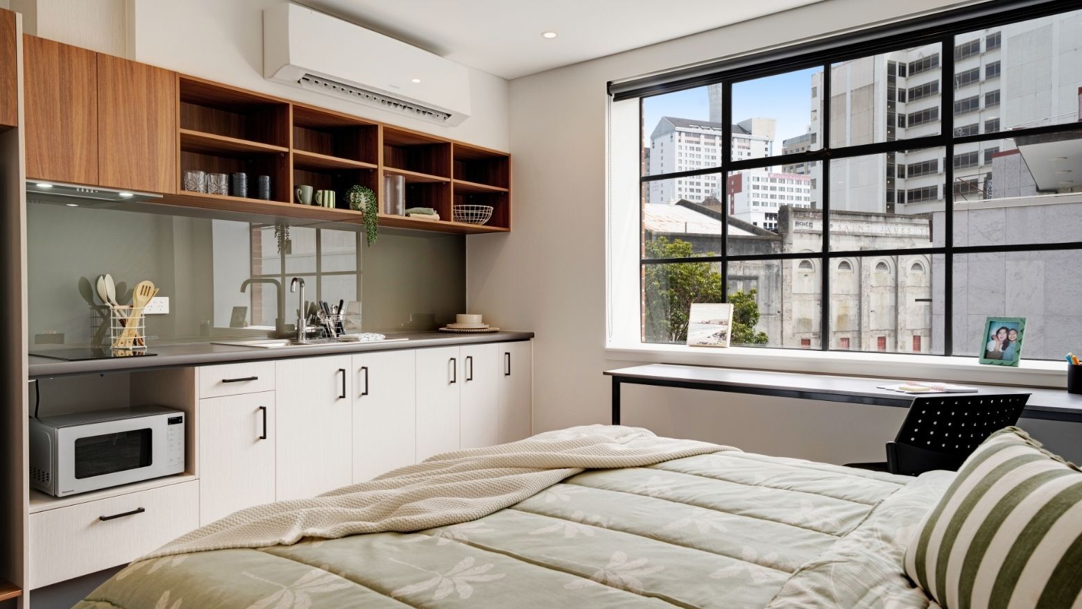 Heritage Studio Double at UniLodge Auckland Central — photo 1